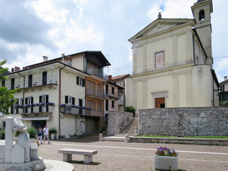 Foto van omgeving van Vakantiehuis Baveno
