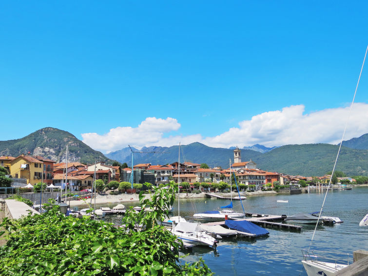 Foto van omgeving van Vakantiehuis Baveno