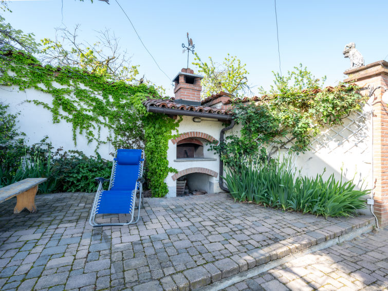 Foto van exterieur van Vakantiehuis San Damiano d'Asti