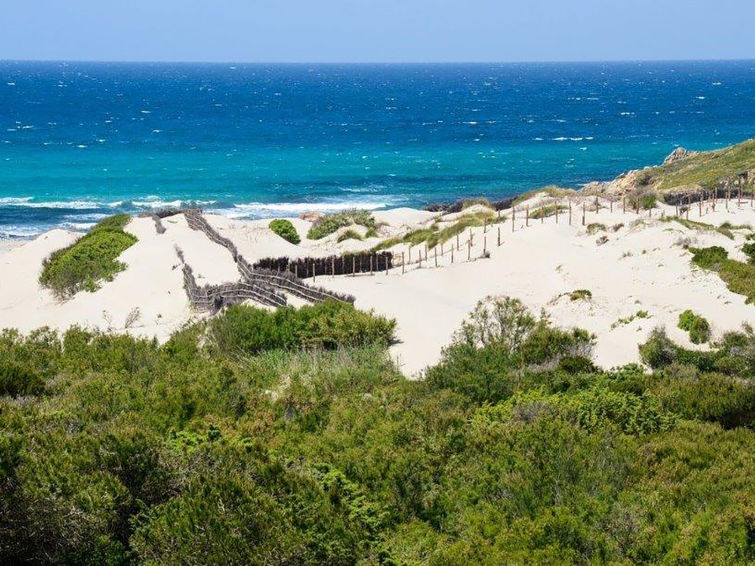 Foto van omgeving van Vakantiehuis Badesi