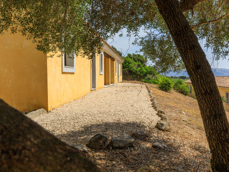 Foto van exterieur van Vakantiehuis Badesiin de winter