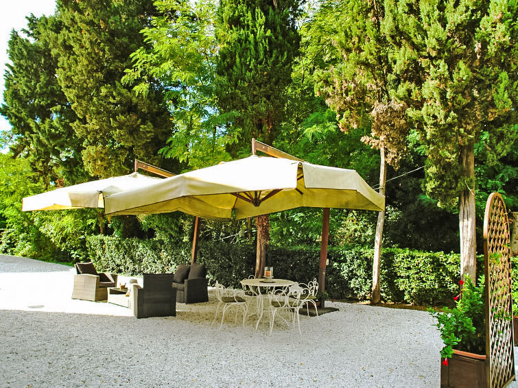 Foto van exterieur van Vakantiehuis Montopoli in Valdarno