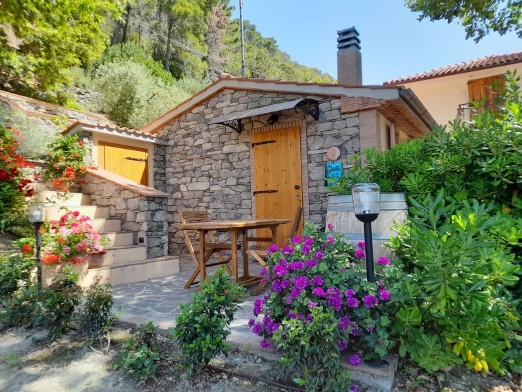 Foto van exterieur van Vakantiehuis Castellina Marittima