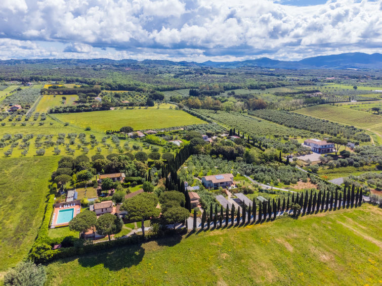 Foto van exterieur van Appartement Cecina