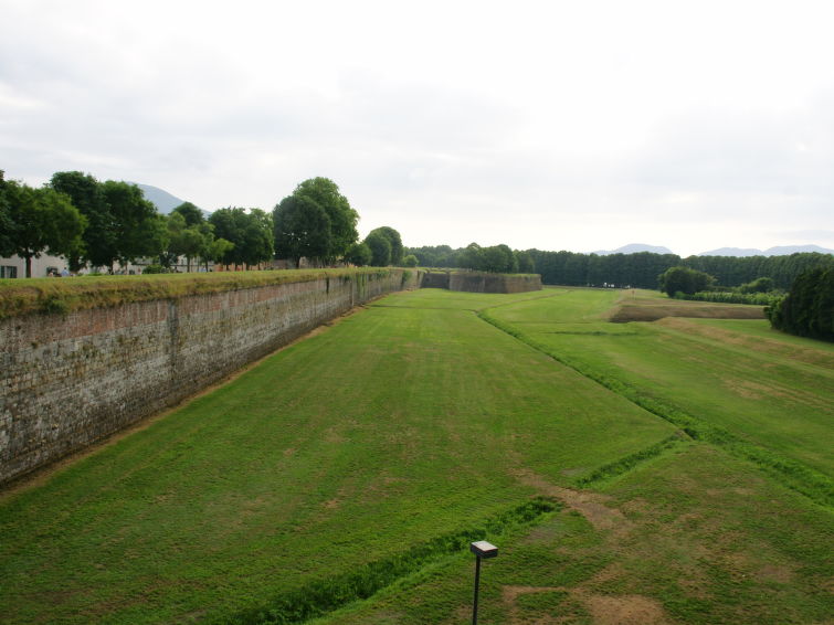 Foto van omgeving van Vakantiehuis Lucca