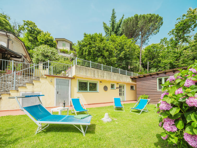 Foto van exterieur van Vakantiehuis Seravezza