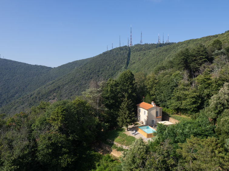 Foto van exterieur van Vakantiehuis Buti