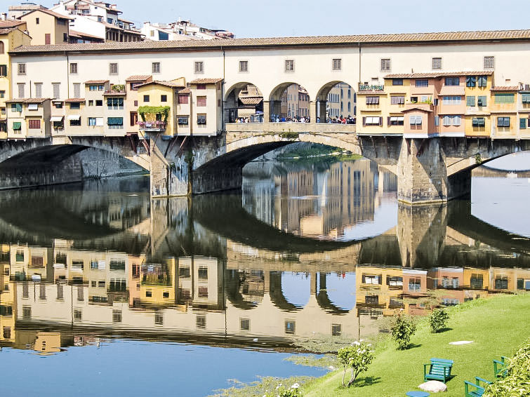 Foto van omgeving van Vakantiehuis Florence
