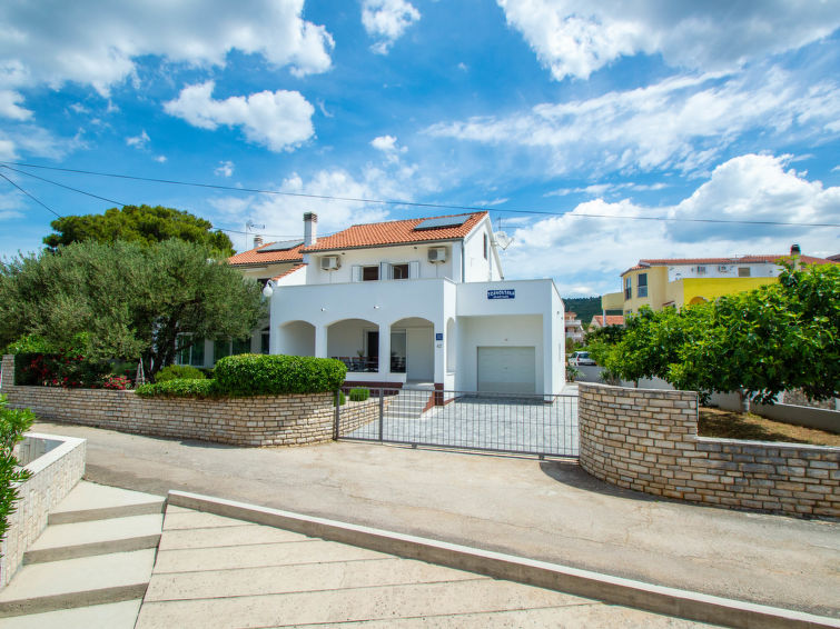 Foto van exterieur van Vakantiehuis Vodice/Tribunj