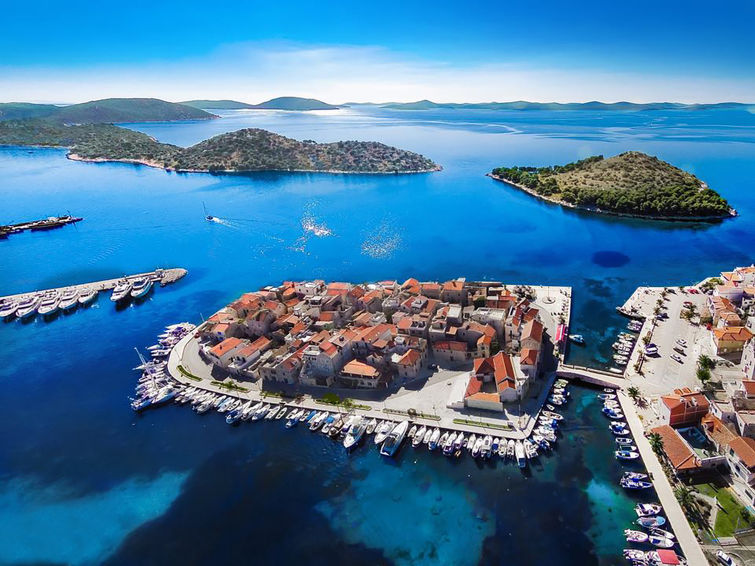 Foto van omgeving van Vakantiehuis Vodice/Tribunj