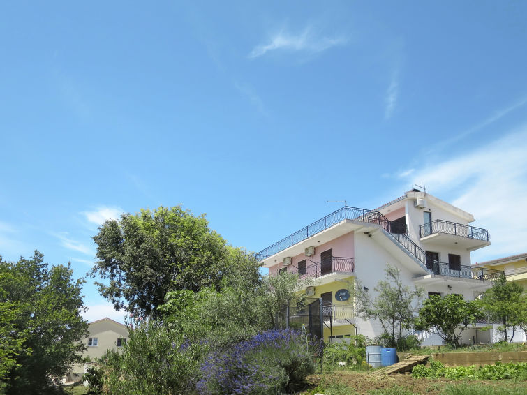 Foto van exterieur van Appartement Starigrad-Paklenica