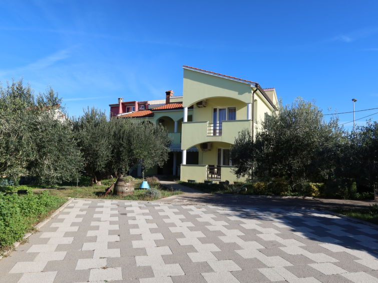 Foto van exterieur van Appartement Vrsi