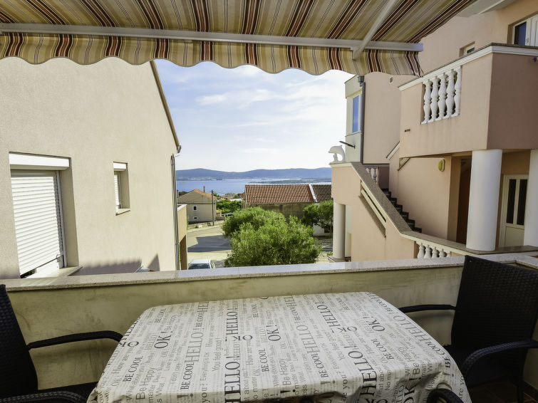 Foto van exterieur van Appartement Sv. Filip i Jakov