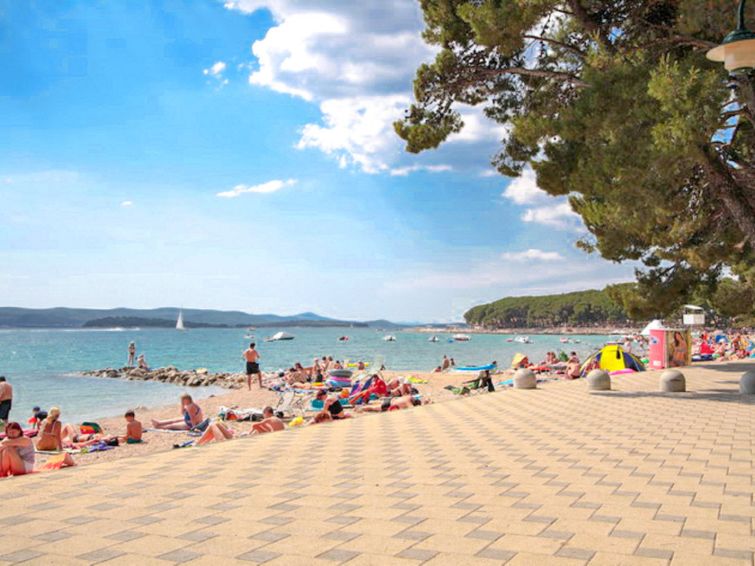 Foto van omgeving van Appartement Biograd na Moru