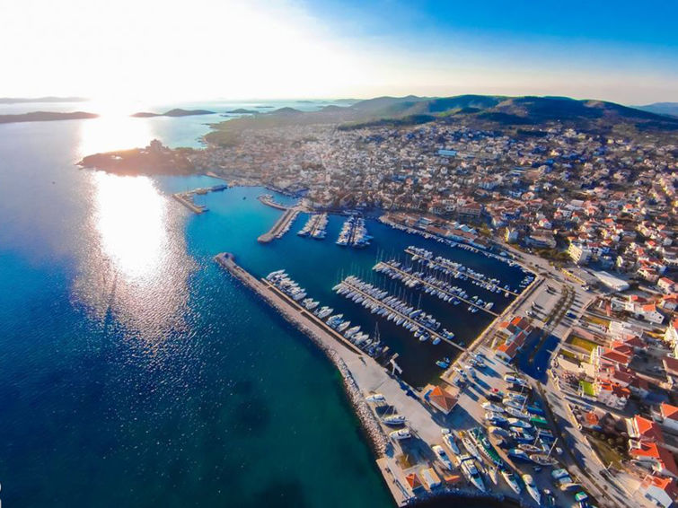 Foto van omgeving van Appartement Vodice