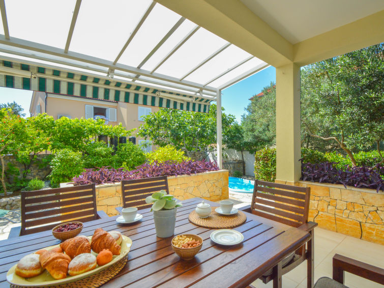 Foto van exterieur van Vakantiehuis Vodice/Tribunj