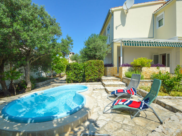 Foto van exterieur van Vakantiehuis Vodice/Tribunj