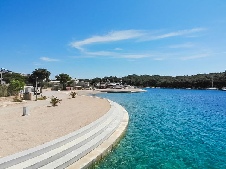 Foto van omgeving van Vakantiehuis Vodice/Tribunj