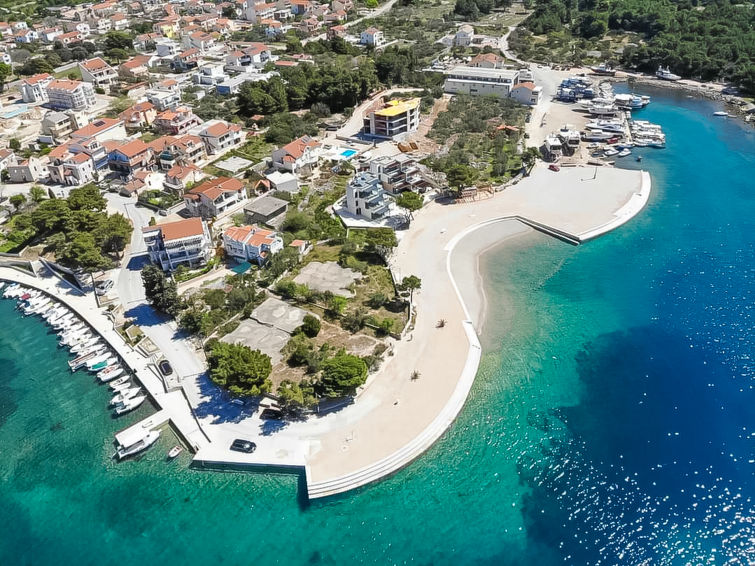 Foto van omgeving van Vakantiehuis Vodice/Tribunj