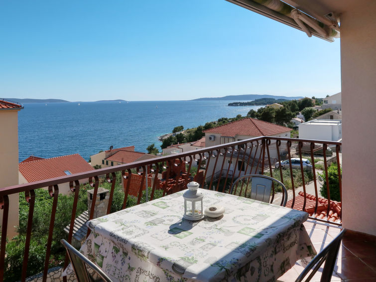 Ontspannen Vakantie in Appartement Culic met Uitzicht op Zee | Out! Vakantiehuizen