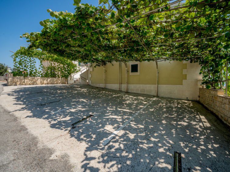 Foto van exterieur van Appartement Trogir/Okrug Gornji