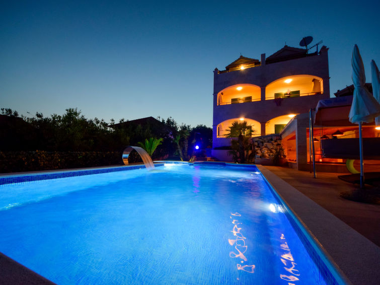 Foto van exterieur van Appartement Trogir/Okrug Gornji