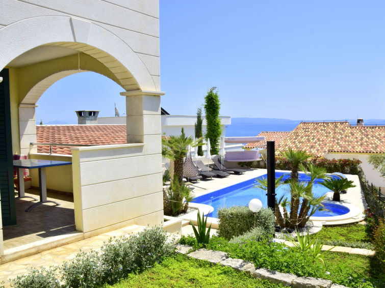 Ontdek het Comfort van Appartement Villa Andjelka in Prachti... | Out! Vakantiehuizen