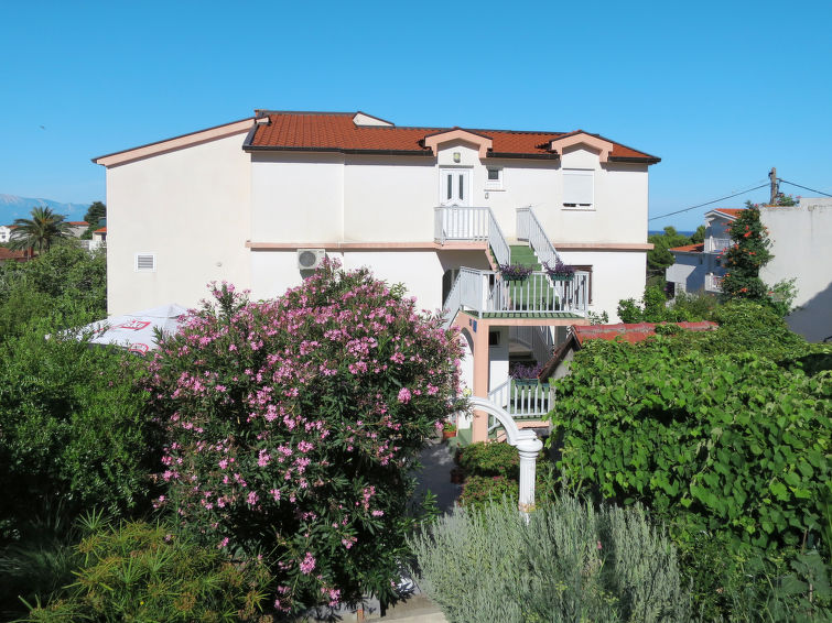 Foto van exterieur van Appartement Makarska