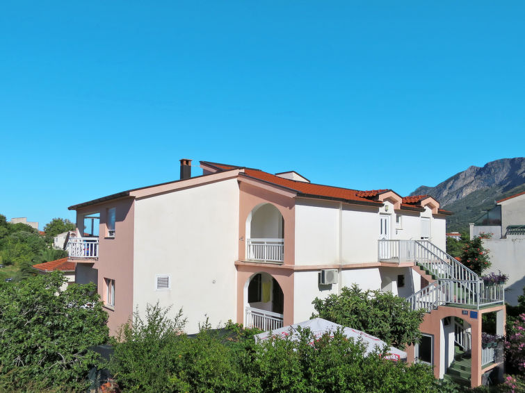 Foto van exterieur van Appartement Makarska