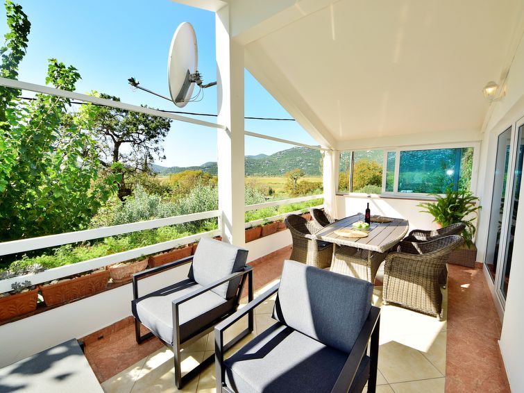 Foto van exterieur van Vakantiehuis Makarska