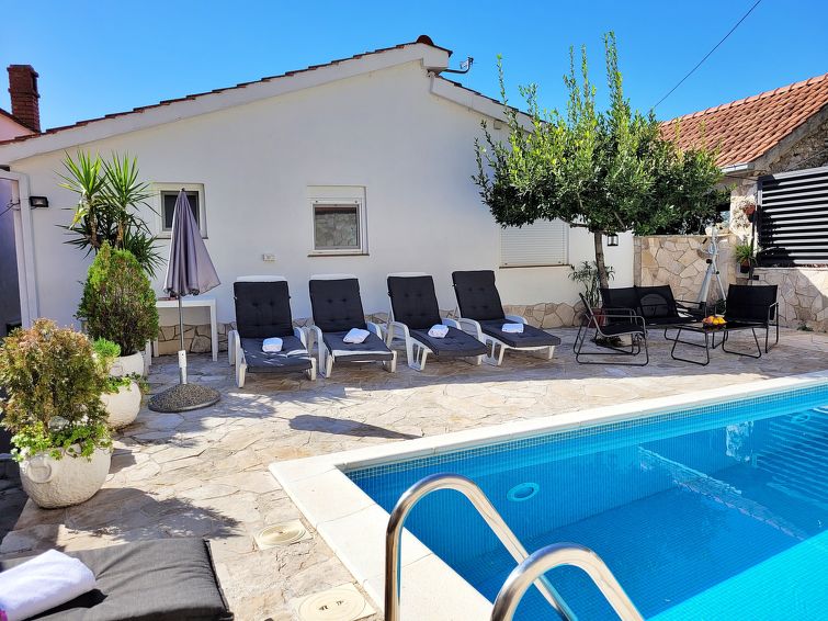 Foto van exterieur van Vakantiehuis Makarska