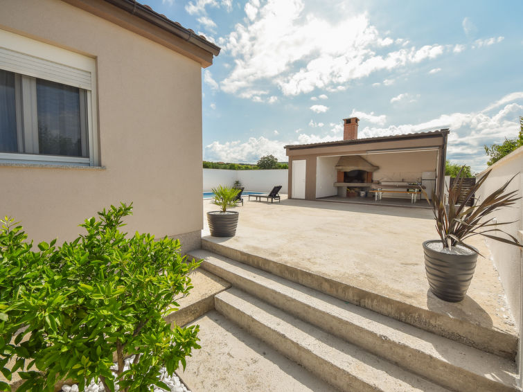 Foto van exterieur van Vakantiehuis Zadar/Sukosan