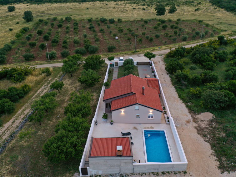 Foto van exterieur van Vakantiehuis Zadar/Sukosan