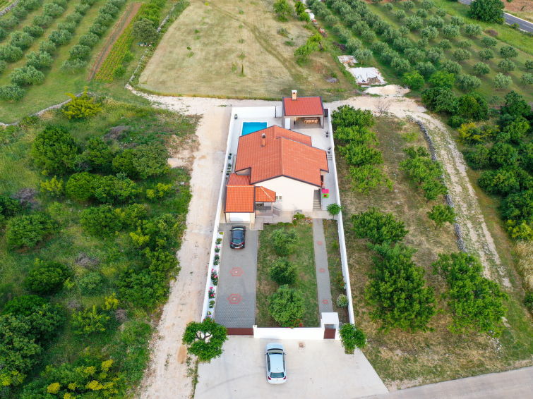 Foto van exterieur van Vakantiehuis Zadar/Sukosan
