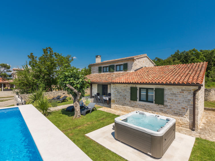 Foto van exterieur van Vakantiehuis Rovinj/Kanfanar
