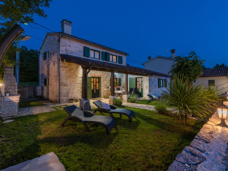 Foto van exterieur van Vakantiehuis Rovinj/Kanfanar