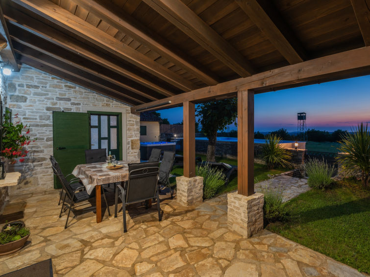 Foto van exterieur van Vakantiehuis Rovinj/Kanfanar