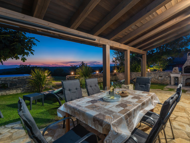 Foto van exterieur van Vakantiehuis Rovinj/Kanfanar