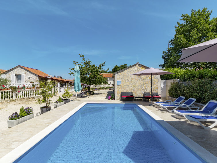 Ontsnap naar Rust en Comfort in Vakantiehuis Glavica, Kroati | Out! Vakantiehuizen