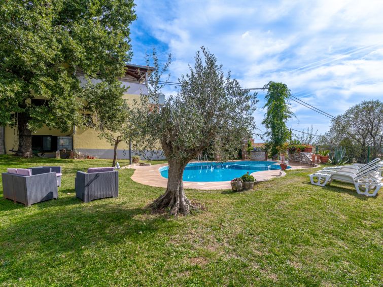 Foto van exterieur van Appartement Pazin