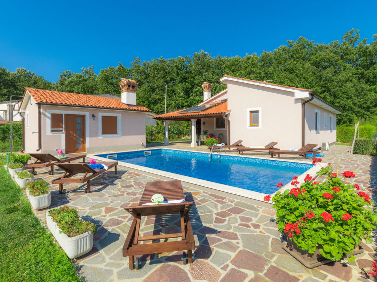 Villa Mihael: Ontspannen Vakantiehuis in Istri | Out! Vakantiehuizen