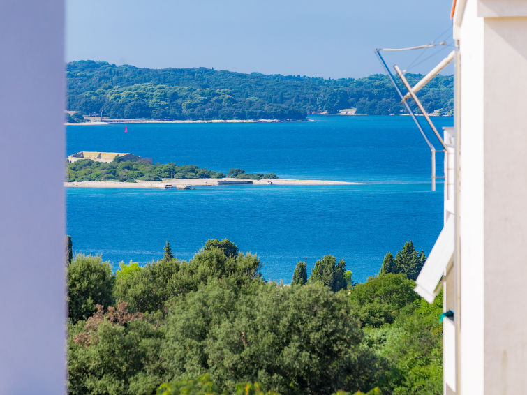 Foto van exterieur van Vakantiehuis Stinjan