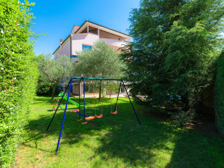 Foto van exterieur van Vakantiehuis Stinjan