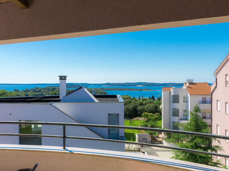Foto van exterieur van Vakantiehuis Stinjan