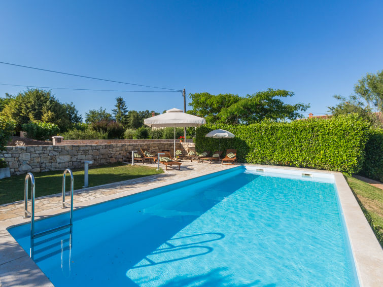 Foto van exterieur van Vakantiehuis Porec/Kastelirin de winter