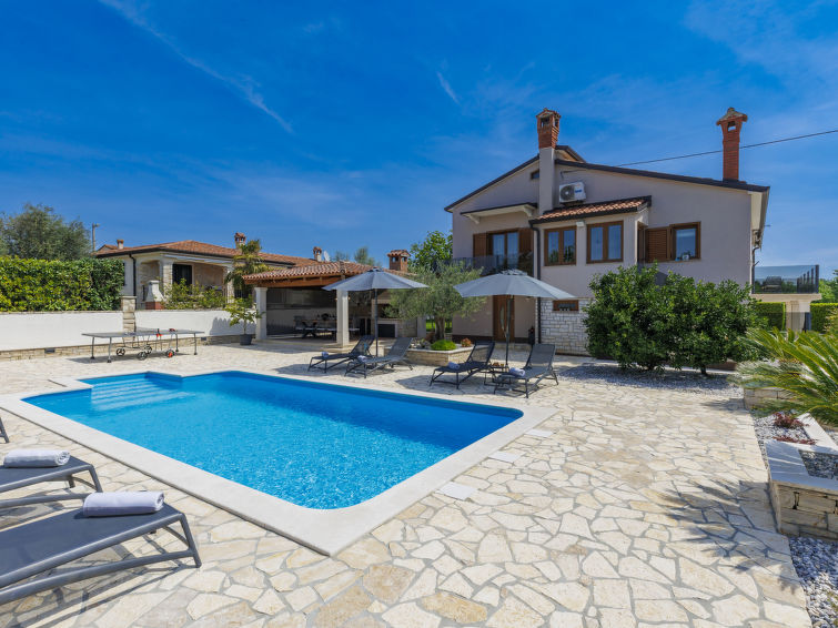 Vakantiehuis Sara: Luxe en Comfort in Istri | Out! Vakantiehuizen
