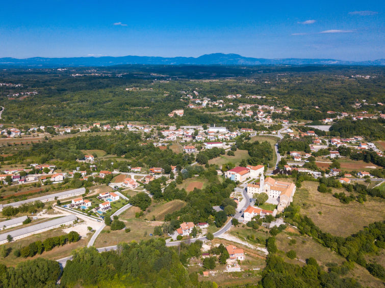 Foto van omgeving van Vakantiehuis Sveti Petar u Sumi
