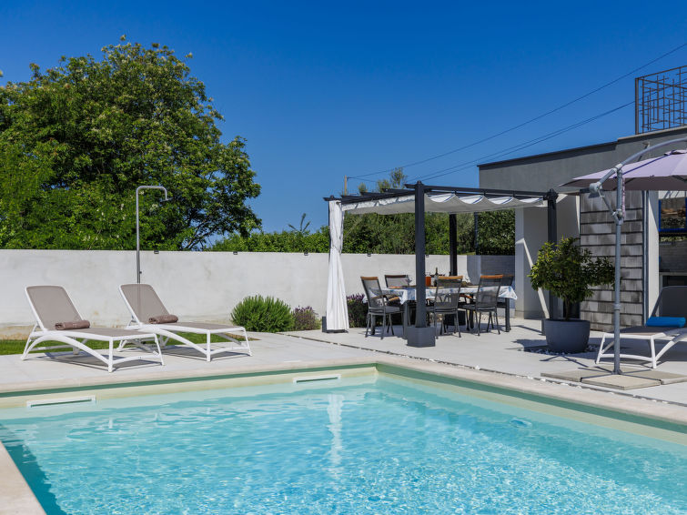 Foto van exterieur van Vakantiehuis Buje