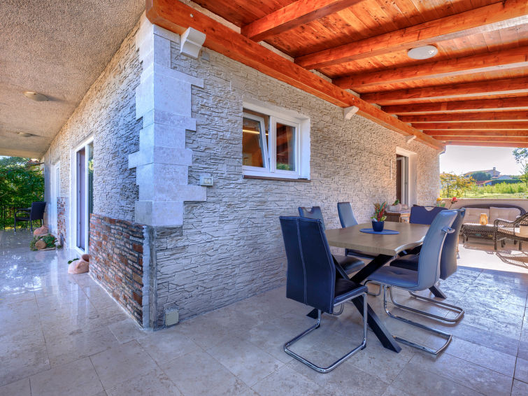 Foto van exterieur van Vakantiehuis Motovun