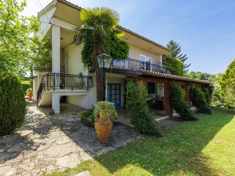 Foto van exterieur van Vakantiehuis Motovun